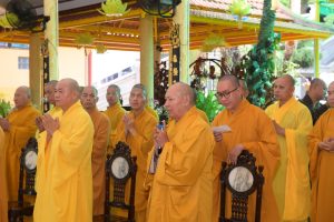 Hoà thượng Thích Nhuận An đáp từ tri ân.
